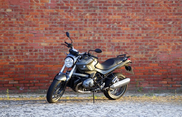 Test: BMW R 1200 R Classic - Der Nachfahre der „Gummikuh“ 