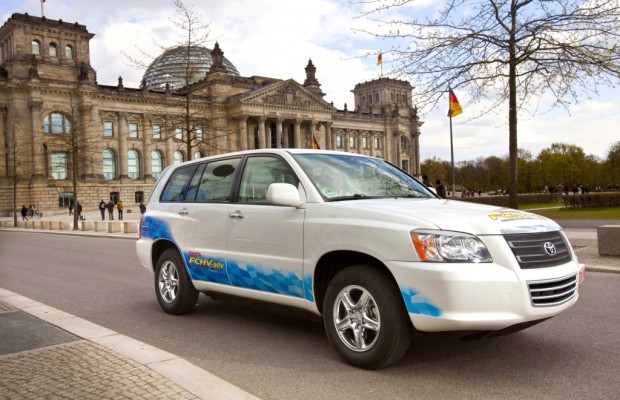 Toyota fährt in Berlin Versuche mit Wasserstoff-SUV