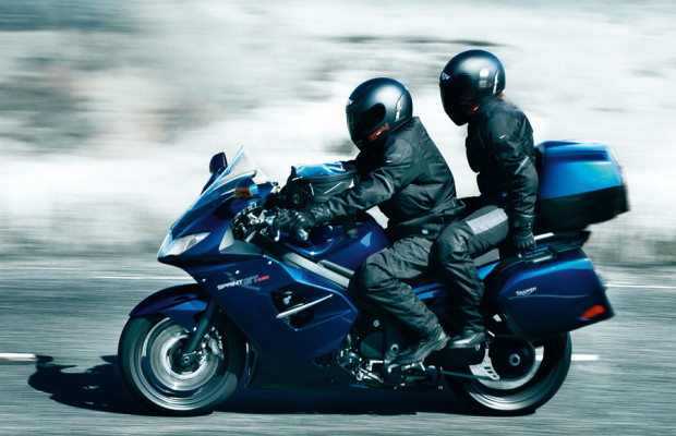 Triumph verlost bei Probefahrt Einkaufsgutschein