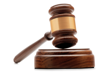 Urteil: Unbeleuchtetes Kennzeichen bei Dunkelheit strafbar
