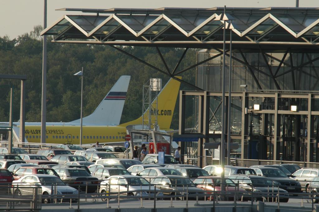  Parken am Flughafen - Teure Terminalnähe