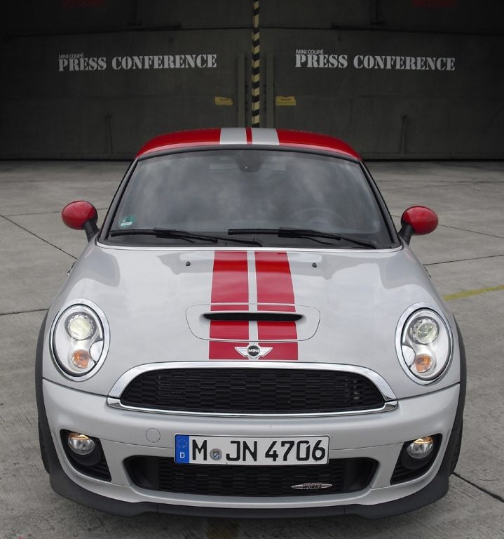 Aktuelle Produktneuheit: Mini Coupé, hier als John Cooper Works. Fotos: Koch
