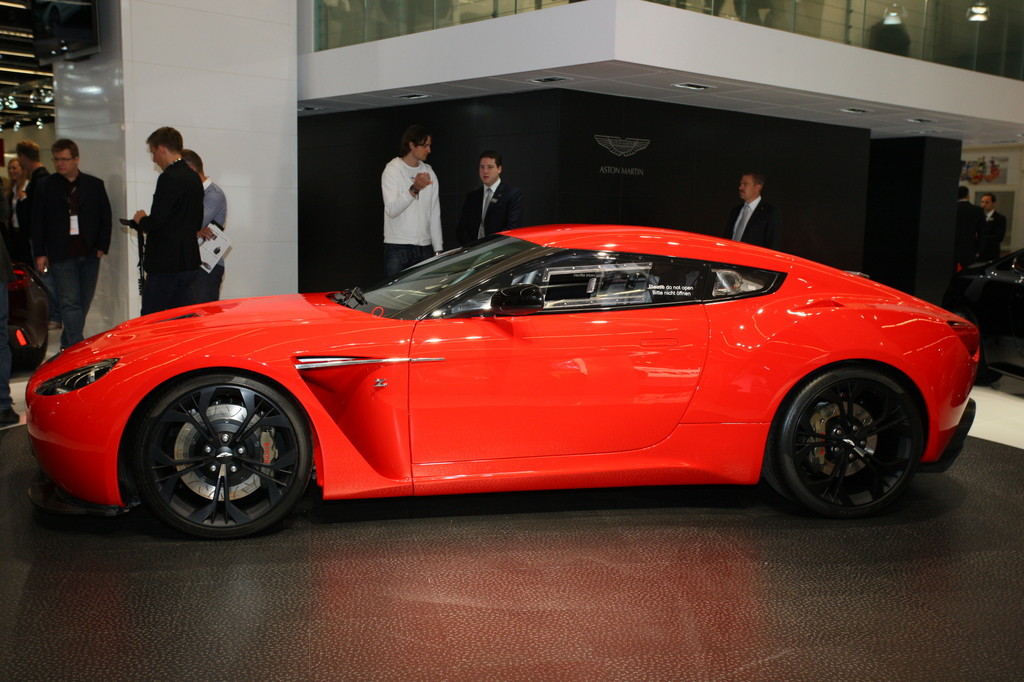 Aston Martin V12 Zagato.