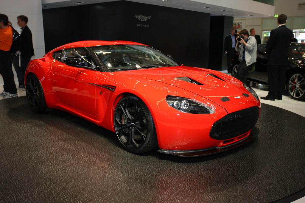 Aston Martin V12 Zagato.