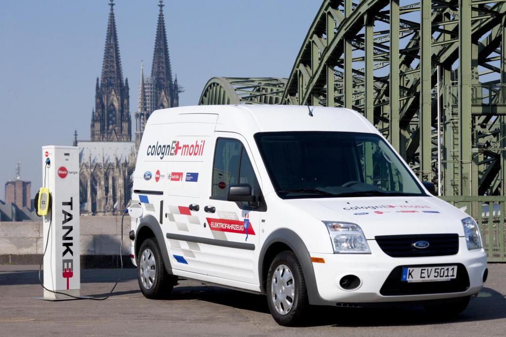 Auch der Elektrotransporter Ford Transit Connect electric setzt auf den alternativen Antrieb. 