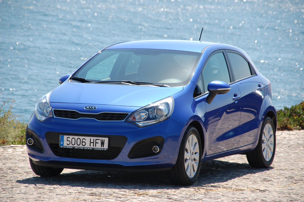 CO2-Rekord und spannendes Design - Kia schickt den neuen Rio ins Rennen. 