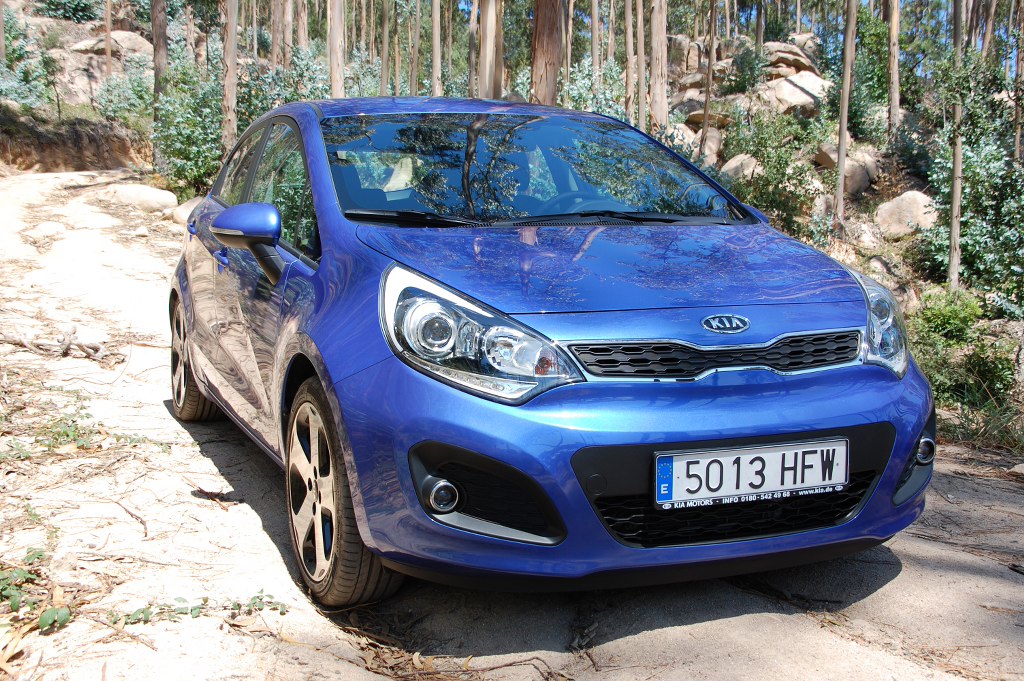CO2-Rekord und spannendes Design - Kia schickt den neuen Rio ins Rennen. 