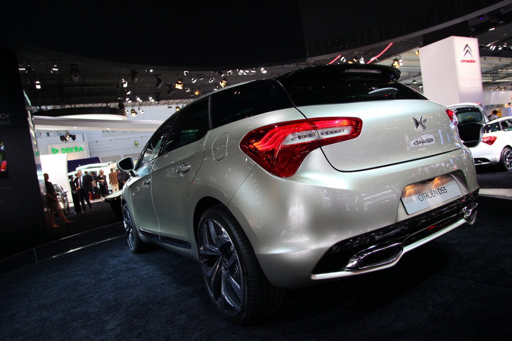 Citroen DS5.