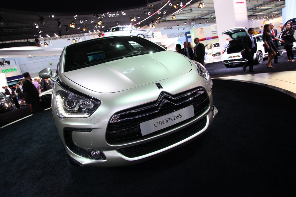 Citroen DS5.