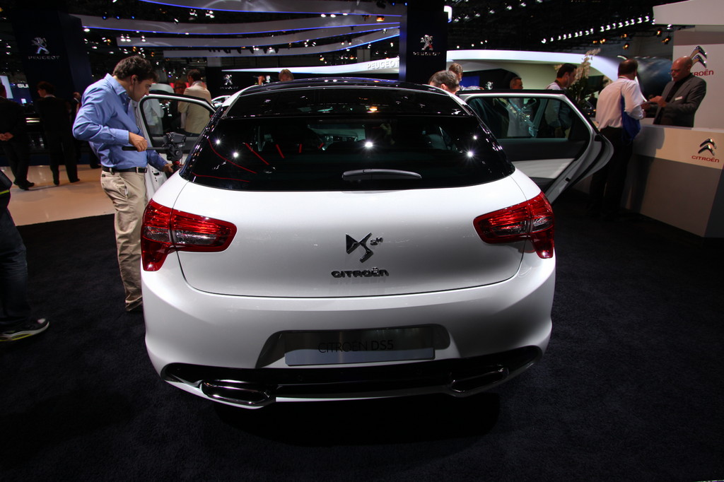 Citroen DS5.