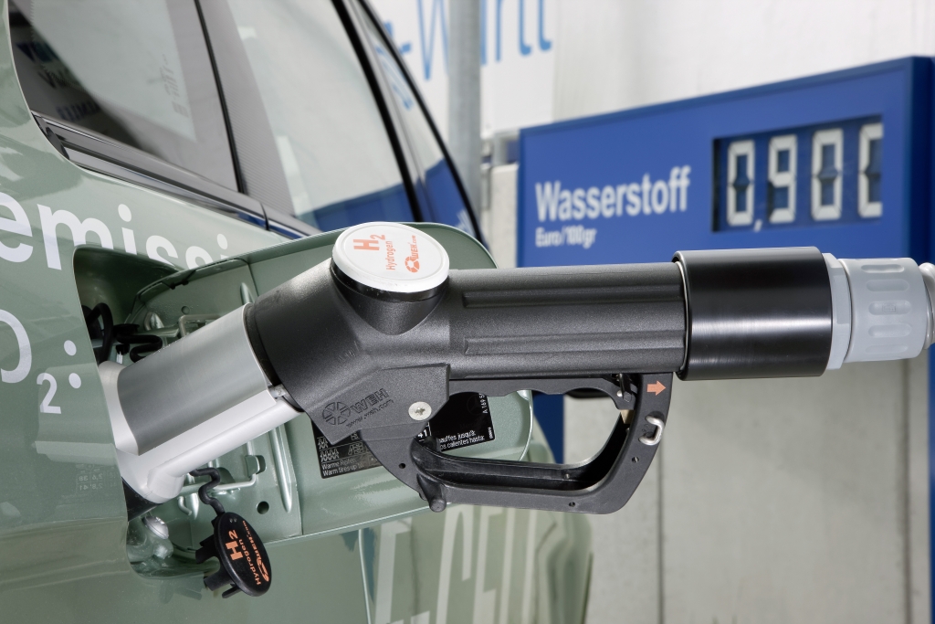 Daimler-Chef Zetsche forciert die Brennstoffzelle