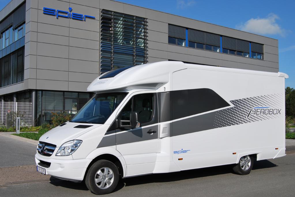 Daimler schaut Partnerfirmen 