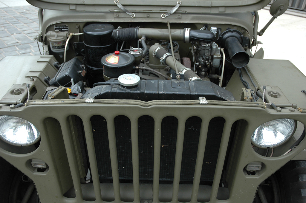 Der Motor: Vier Zylinder, 2,2 Liter Hubraum, 61 PS, bis Tempo 100 schnell. 