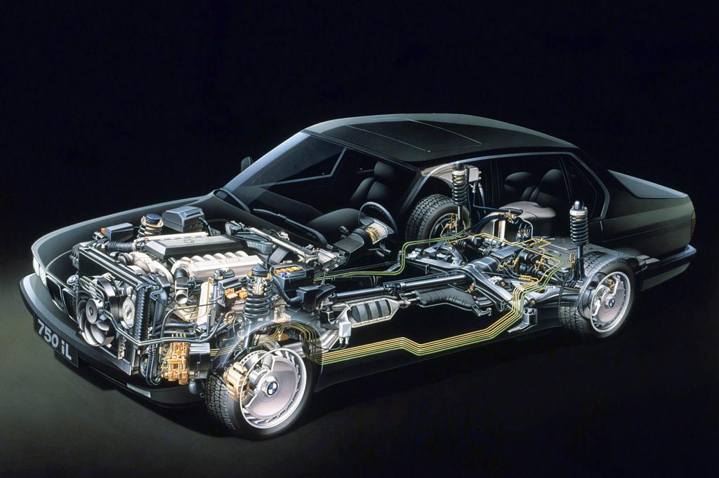 Der V12 füllte den Motorraum fast komplett aus
