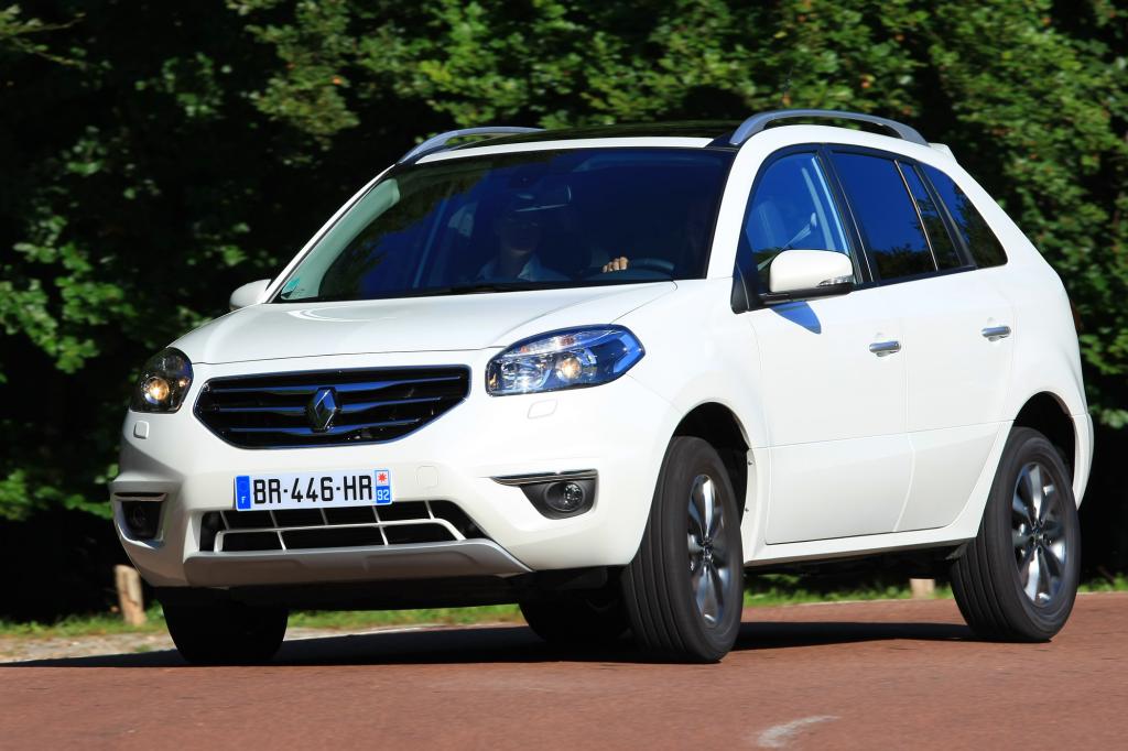 Drei Jahre nach seiner Markteinführung gönnt Renault seinen kompakten SUV Koleos eine Modellpflege.