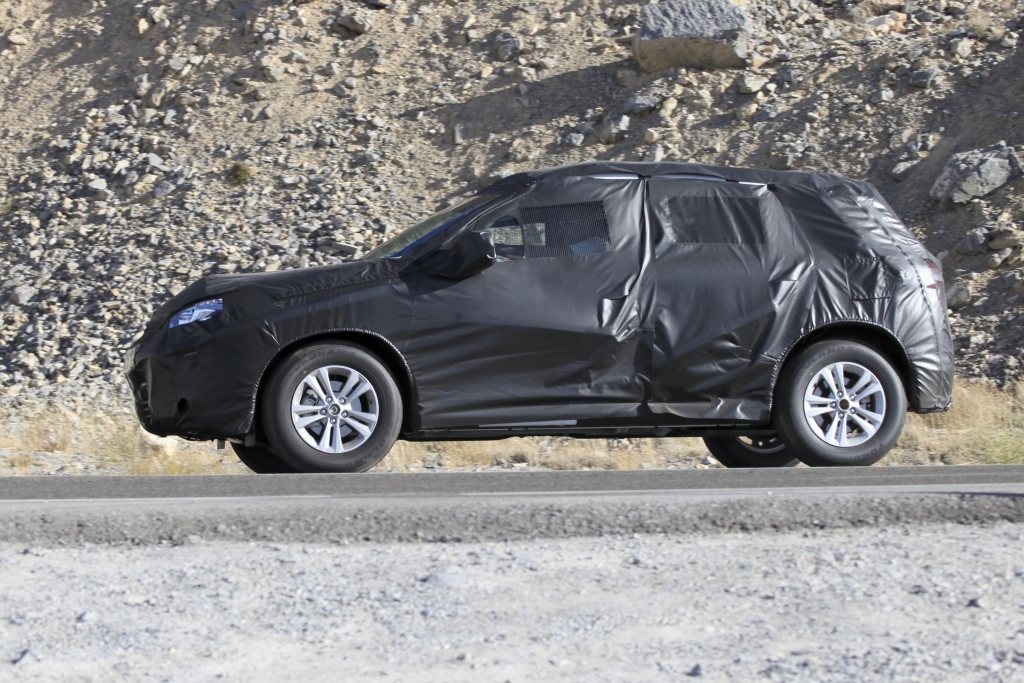 Erwischt: Citroën und Peugeot bringen Baby-SUV