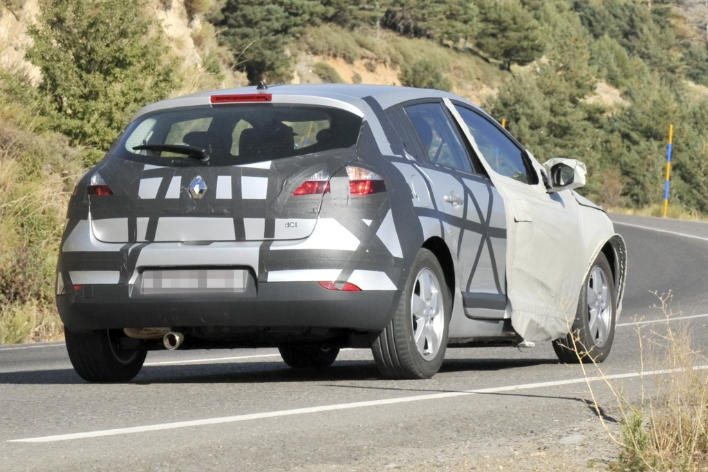 Erwischt: Erlkönig Renault Megane