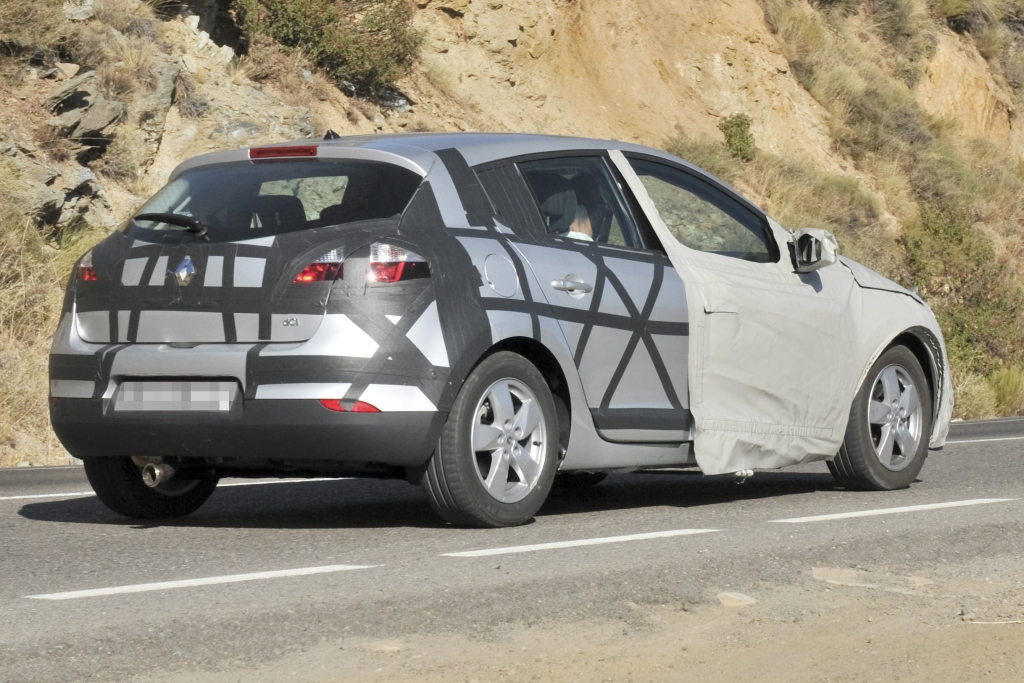Erwischt: Erlkönig Renault Megane
