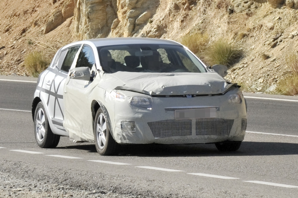 Erwischt: Erlkönig Renault Megane