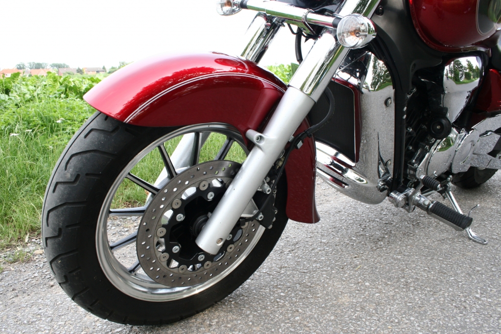 Fahrbericht Hyosung ST 700i: Artgerechter Auftritt
