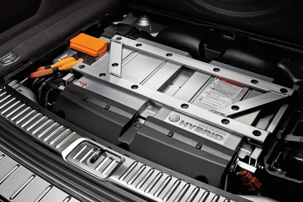 Fahrbericht VW Touareg Hybrid: Dickschiff auf Schleichfahrt