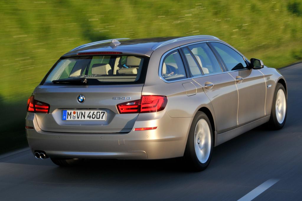 Ford S-Max schlägt sich wacker gegen 5er BMW