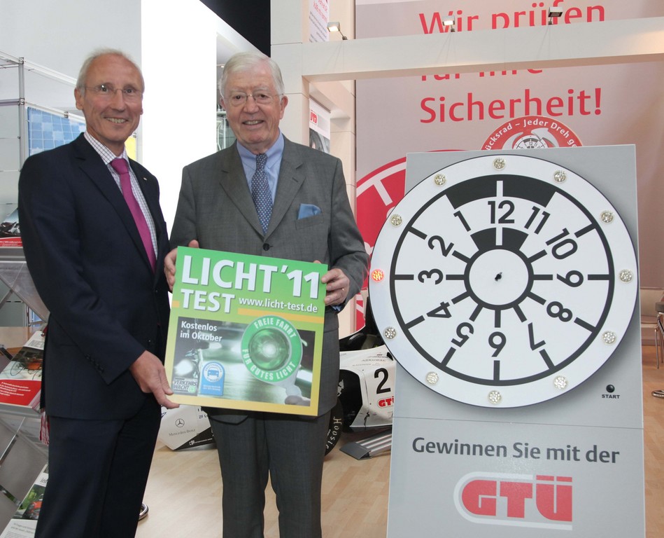 GTÜ unterstützt den Licht-Test 2011