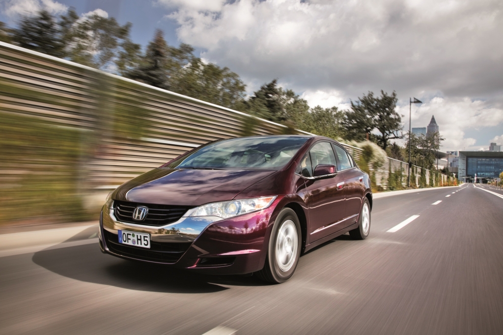 Honda FCX Clarity - Auf der Suche nach der Tankstelle
