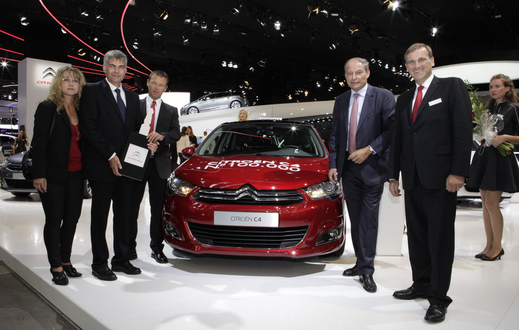 IAA 2011: 100 000ster Citroën C4 übergeben