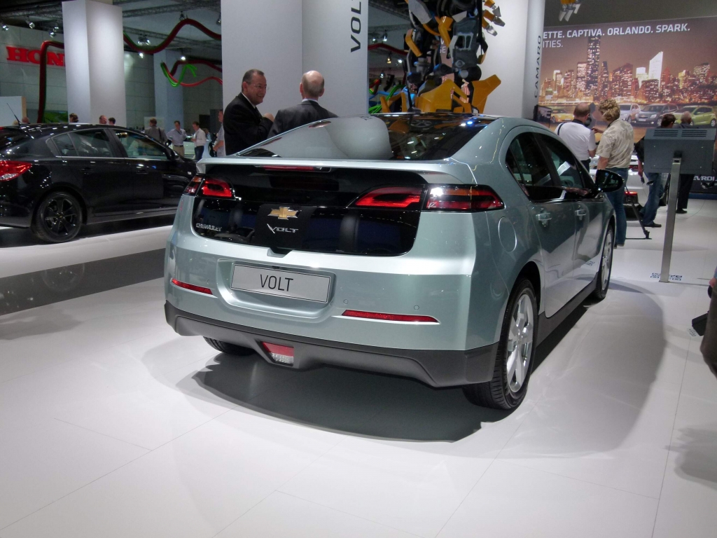 IAA 2011 – Alternative Antriebe: Opel Ampera, Chevrolet Volt und Toyota Prius
