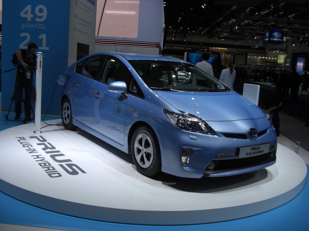 IAA 2011 – Alternative Antriebe: Opel Ampera, Chevrolet Volt und Toyota Prius