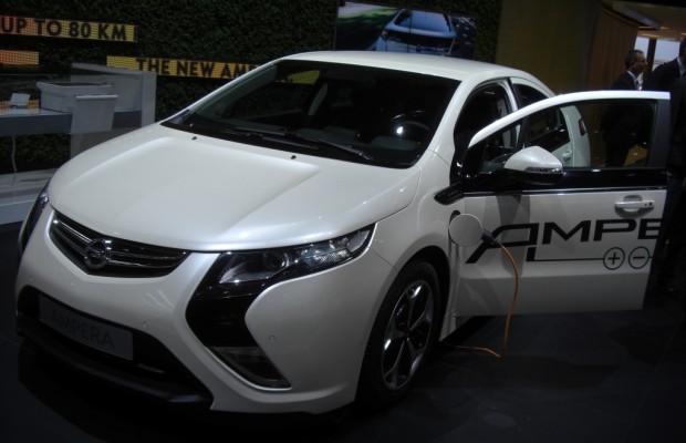 IAA 2011 – Alternative Antriebe: Opel Ampera, Chevrolet Volt und Toyota Prius