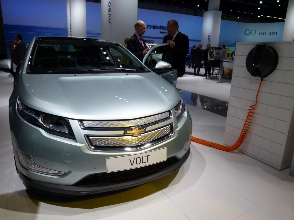 IAA 2011 – Alternative Antriebe: Opel Ampera, Chevrolet Volt und Toyota Prius