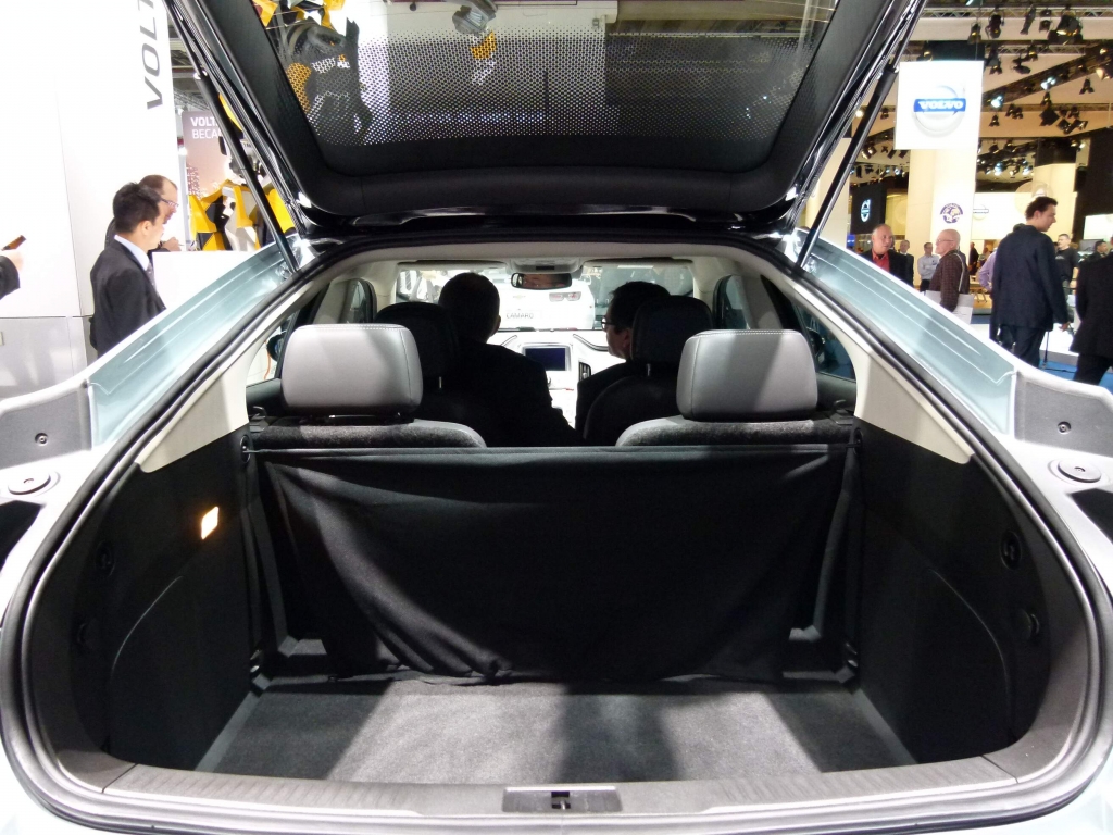 IAA 2011 – Alternative Antriebe: Opel Ampera, Chevrolet Volt und Toyota Prius