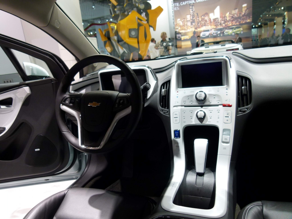 IAA 2011 – Alternative Antriebe: Opel Ampera, Chevrolet Volt und Toyota Prius