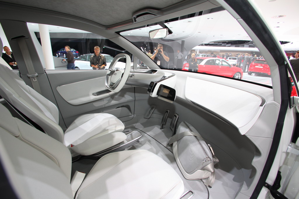 IAA 2011: Audi präsentiert Technikstudie A2 Concept
