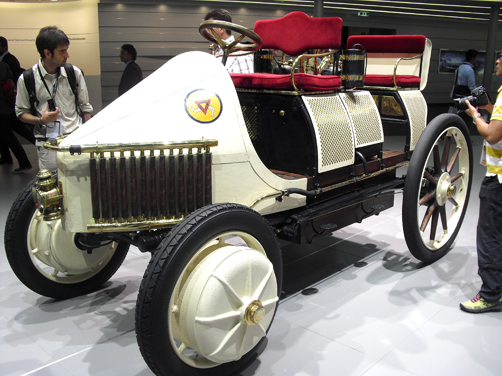 IAA 2011: Aus Zeiten, in denen das Automobil das Fahren lernte. 