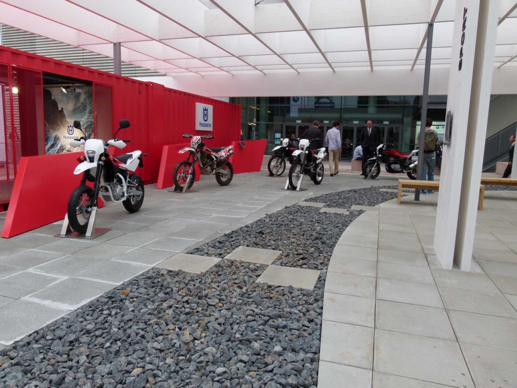 IAA 2011: BMW Motorrad & Husqvarna Motorcycles