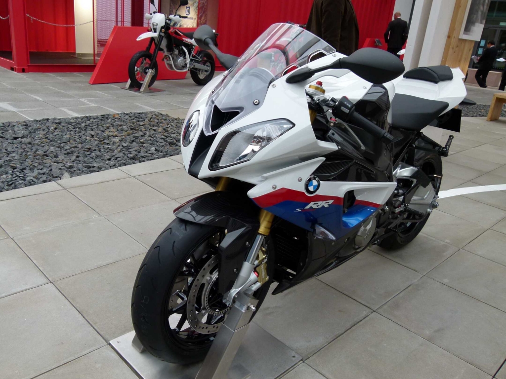 IAA 2011: BMW Motorrad & Husqvarna Motorcycles