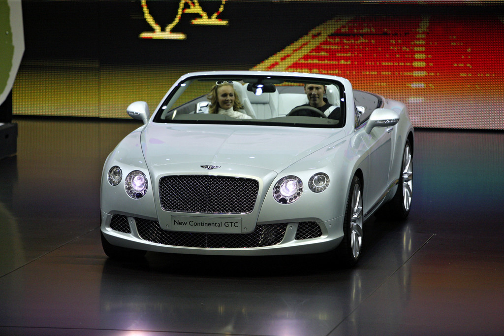 IAA 2011: Bentley entwickelt den Continental GTC weiter