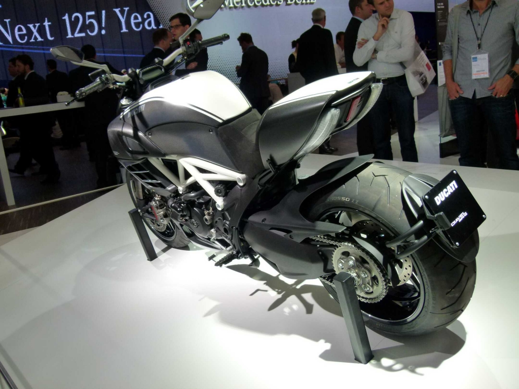 IAA 2011: Ducati Diavel AMG Special Edition