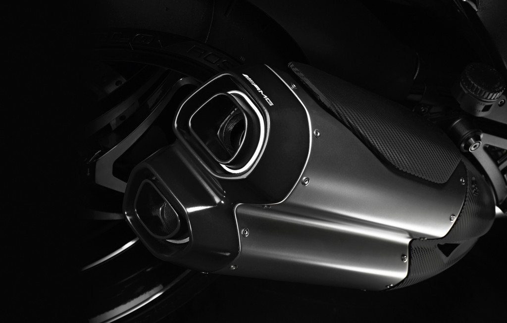 IAA 2011: Ducati präsentiert die Diavel AMG Special Edition