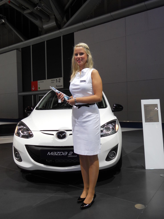 IAA 2011: Girls, Girls, Girls