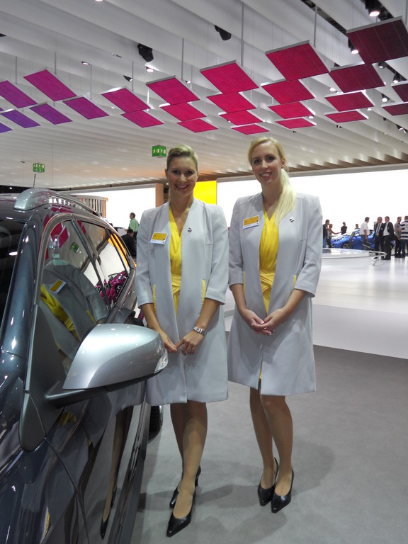 IAA 2011: Girls, Girls, Girls