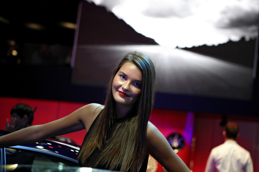 IAA 2011: Girls, Girls, Girls