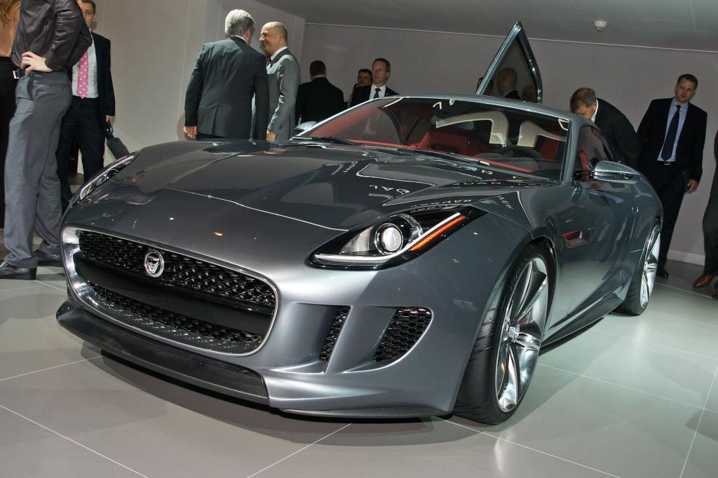 IAA 2011: Jaguar CX-16 - Elektroturbo für E-Type-Nachfolger