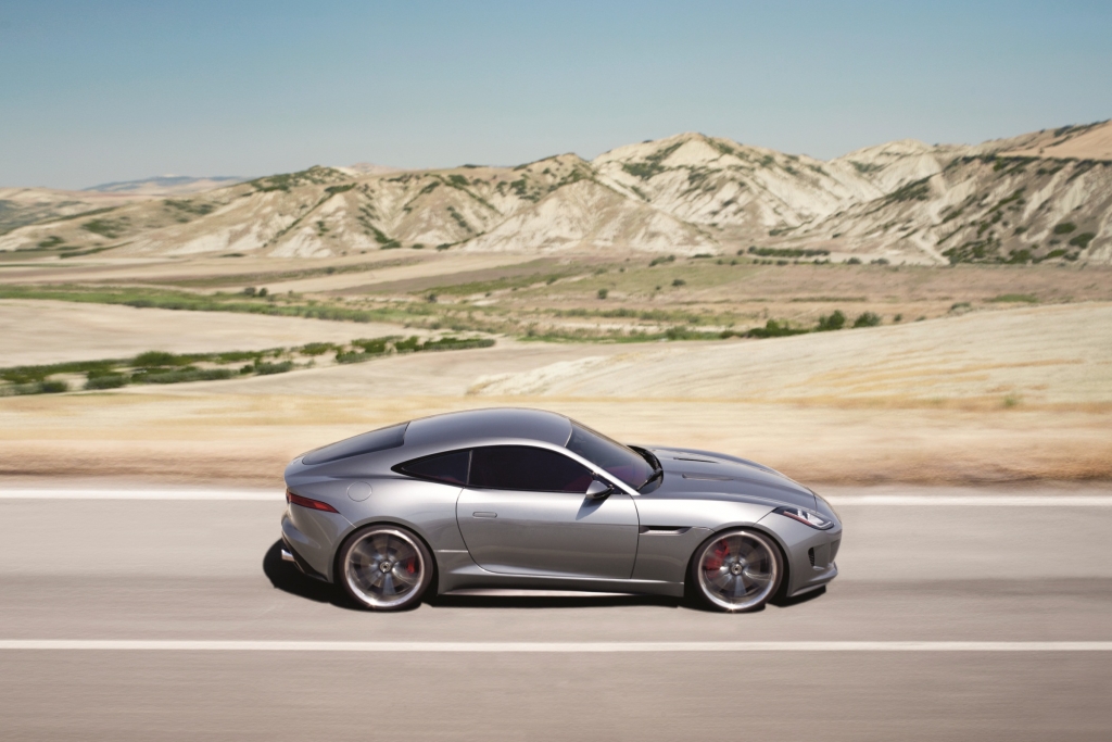 IAA 2011: Jaguar-Studie C-X16 - Öko-Kraft mit Formel 1-Wurzel