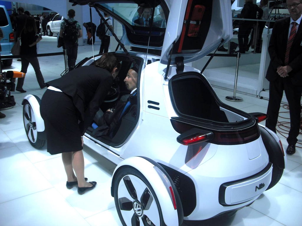 IAA 2011: Kabinenroller und Elektrobikes