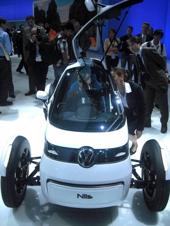 IAA 2011: Kabinenroller und Elektrobikes