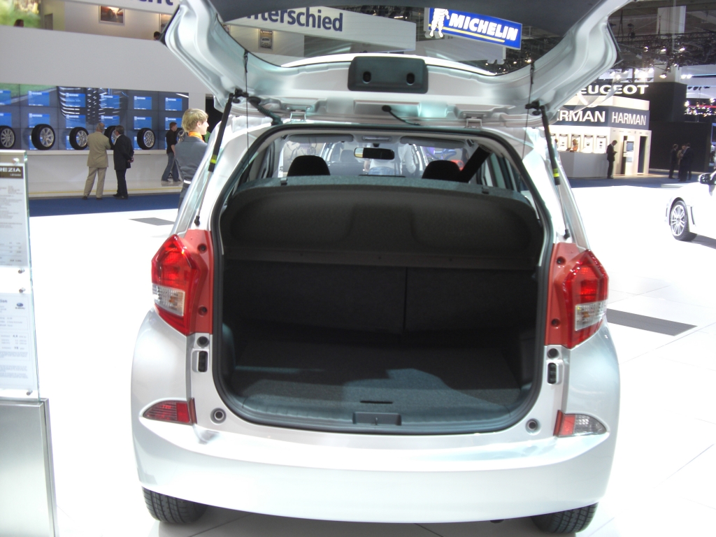 IAA 2011 - Kleine und Kompakte: VW Up!, BMW i3, Fiat Panda, Toyota Yaris